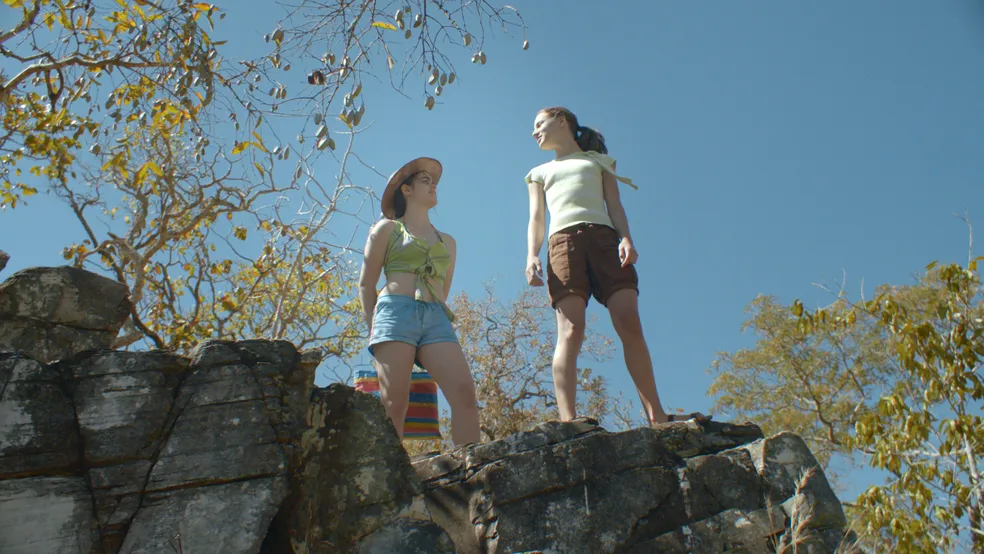 AS DUAS IRENES (2017) - Texto 2